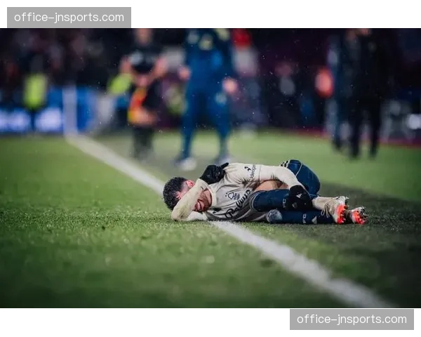 内科威廉姆斯70次抢断45次制造犯规 诺丁汉森林边卫活跃